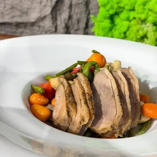 Salată cu piept de rață